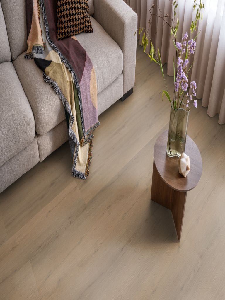 ambiant venera click dark oak- freelance groothandel