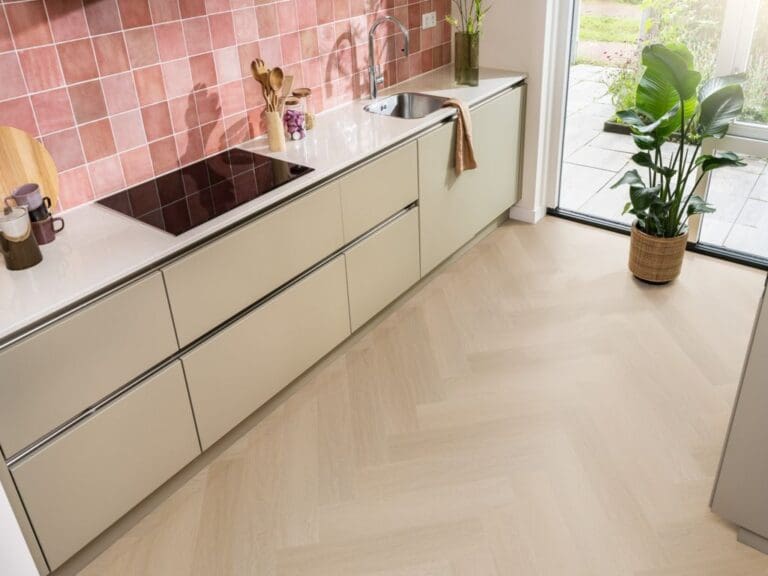 ambiant Spigato Estino visgraat,dryback Naturel oak - freelance groothandel