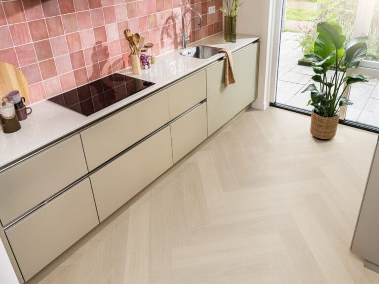 ambiant Spigato xl Soleno visgraat, click Naturel - freelance groothandel
