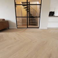 Floer Walvisgraat PVC – Gaia Grijsbeige - freelance groothandel