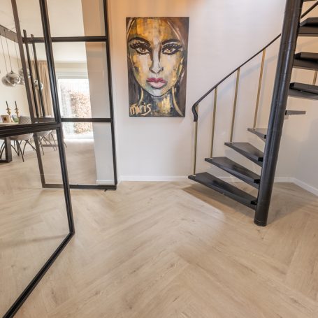 Floer Walvisgraat PVC – Gaia Grijsbeige - freelance groothandel